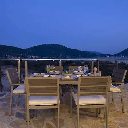 ヴィラ Crystal Agios Christoforos (Lefkada)