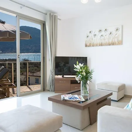 Crystal Agios Christoforos (Lefkada)